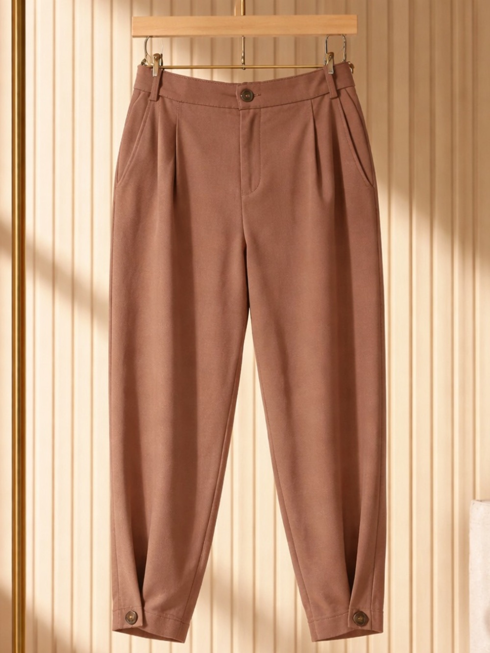 High-Rise Tapered Pants in Brown Sz L